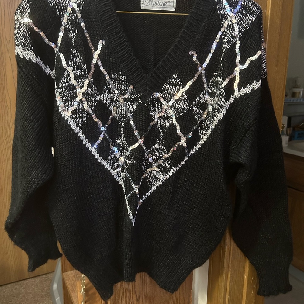 Women’s vintage sweater. Black with silver. Rarely worn.